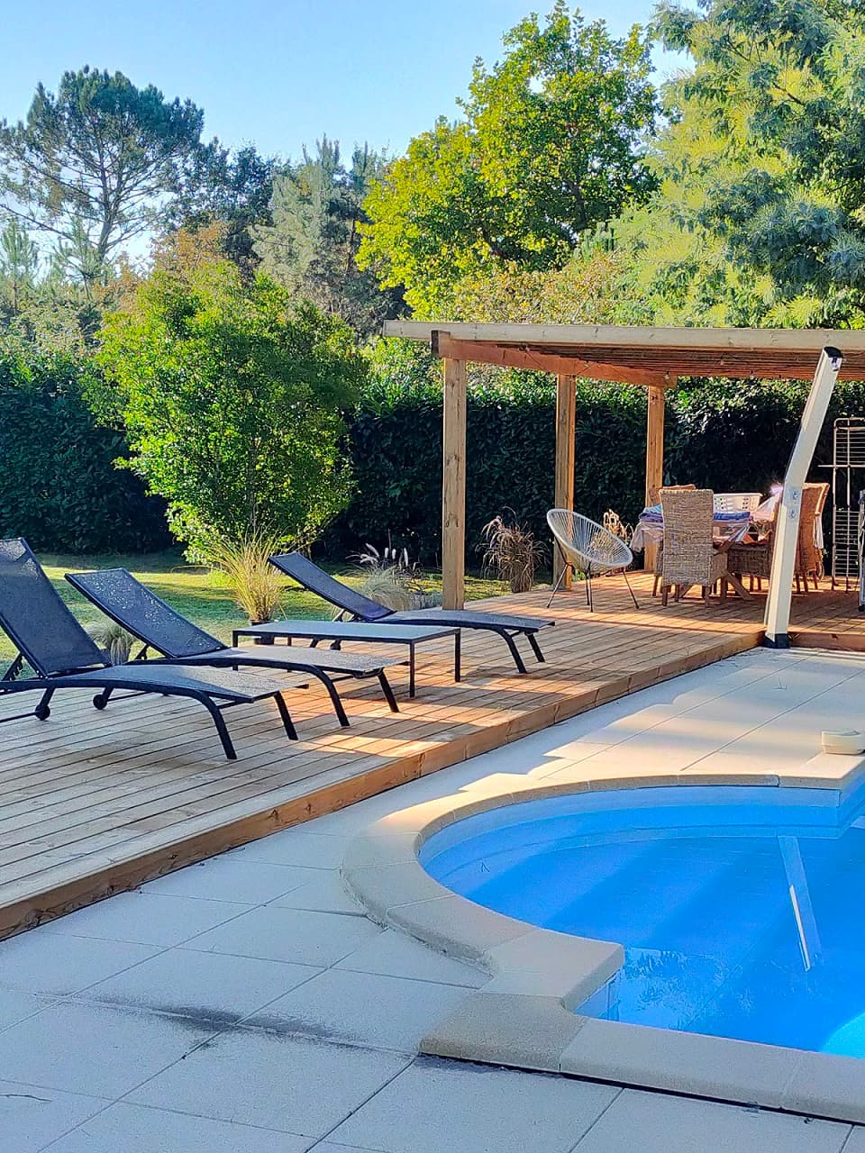 Création d'une pergola et d'une terrasse en bois à Parentis-en-Born
